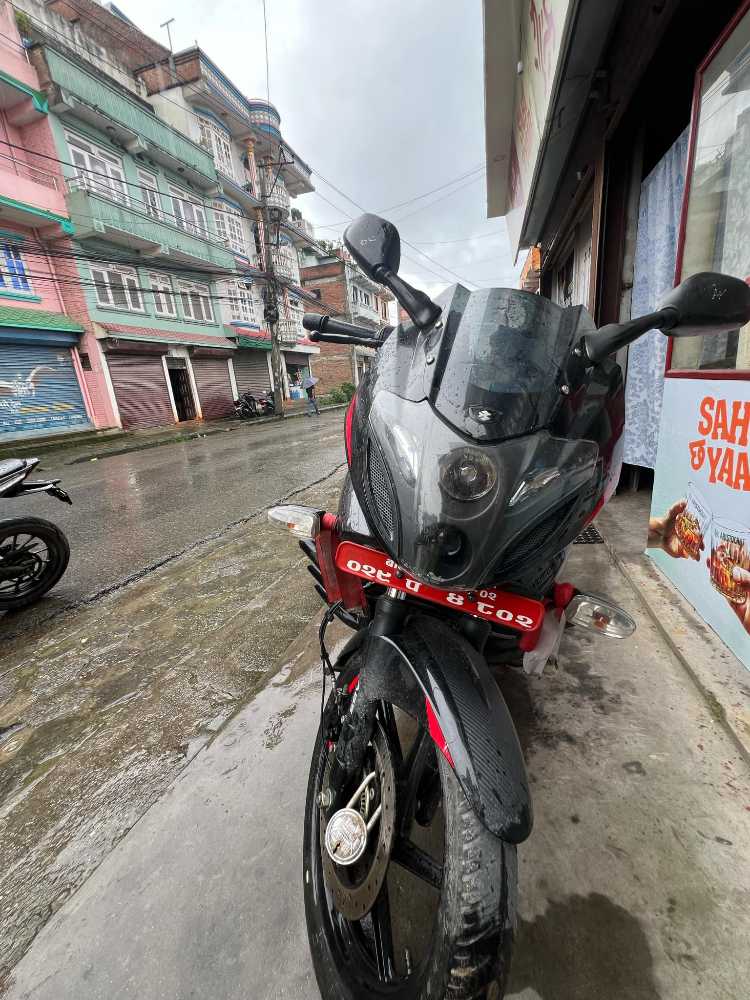 2021 Bajaj Plusar 220