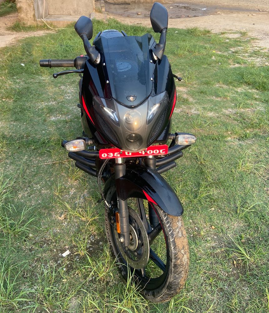 2022 Bajaj Plusar 220
