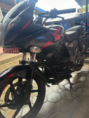 2020 Bajaj Plusar 220