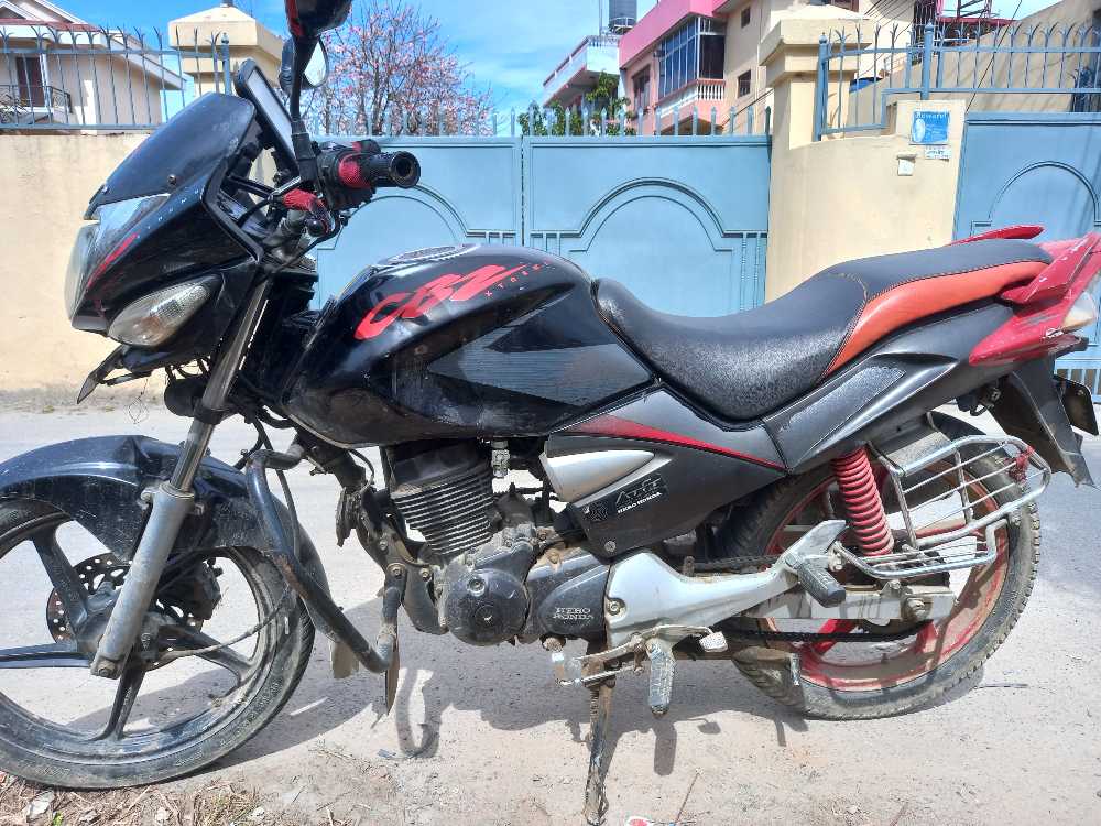 2010 Hero Cbz