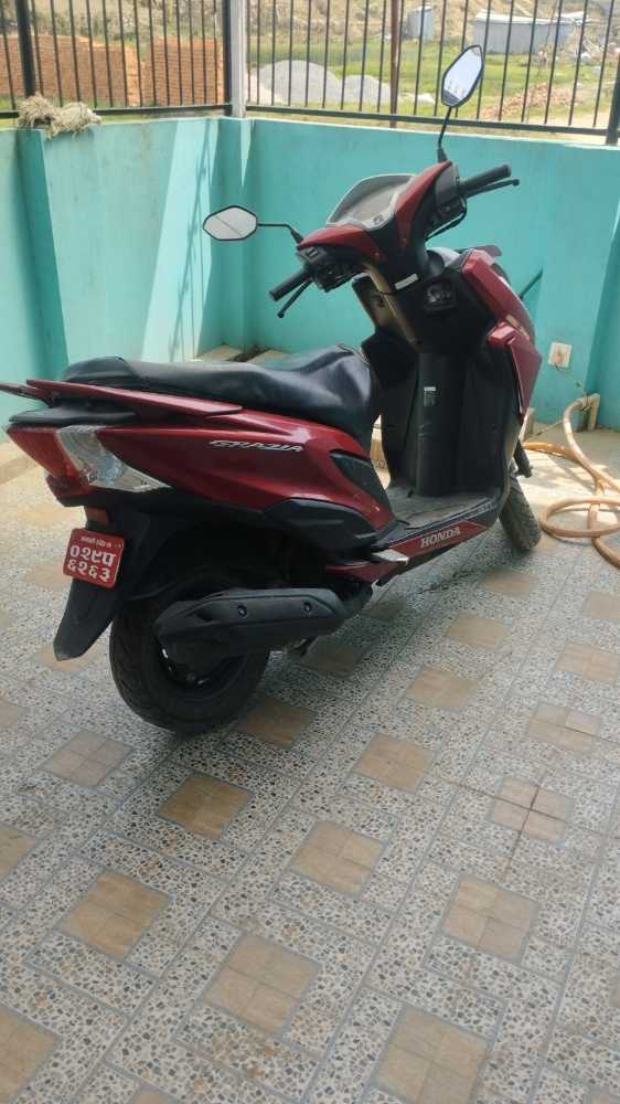 0 Honda Activa 110