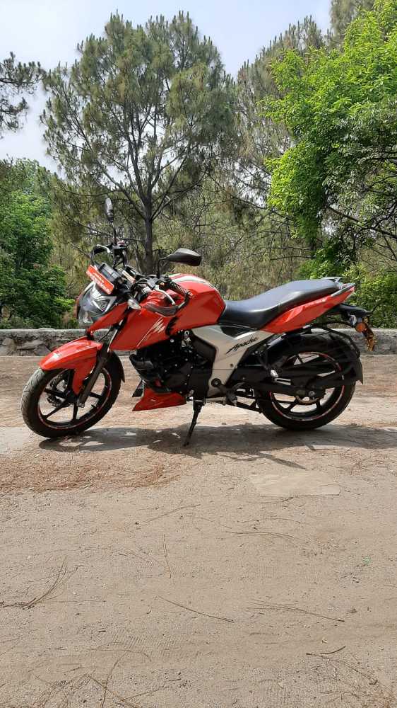 2022 TVS Apache RTR 160 4V