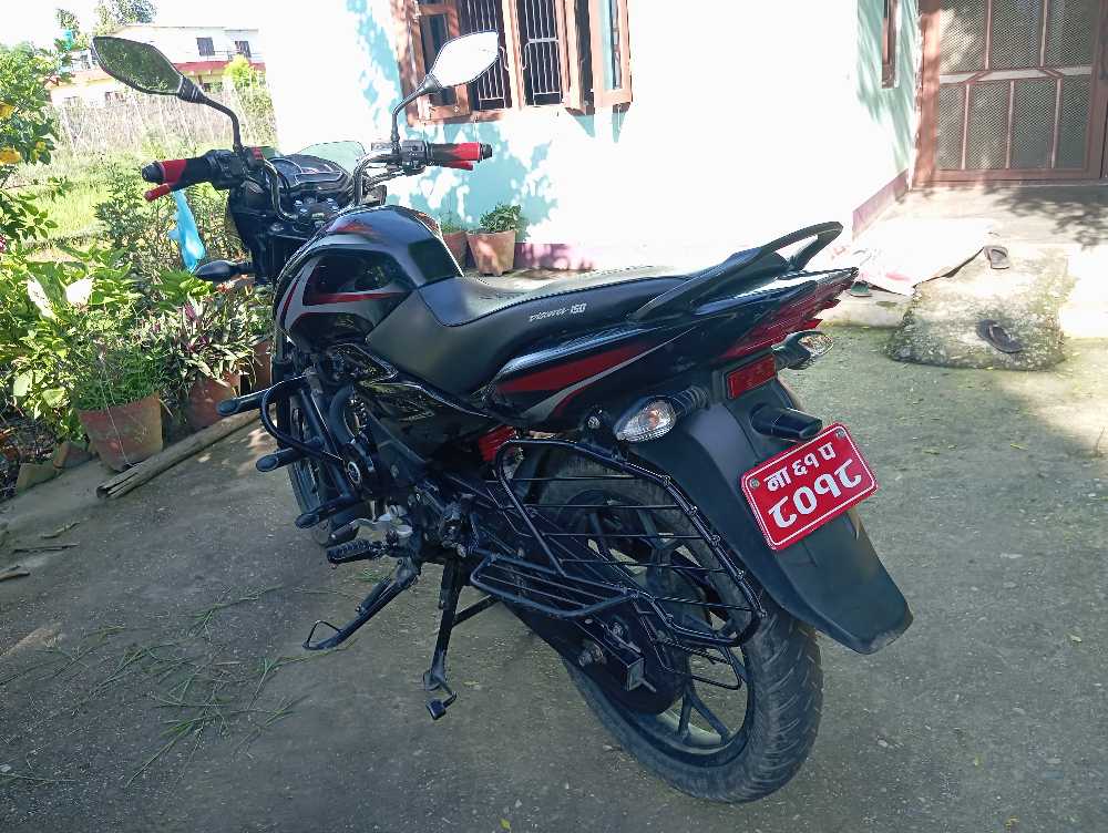 2018 Bajaj Discover 150 in Bharatpur for sale at RamroGaadi.