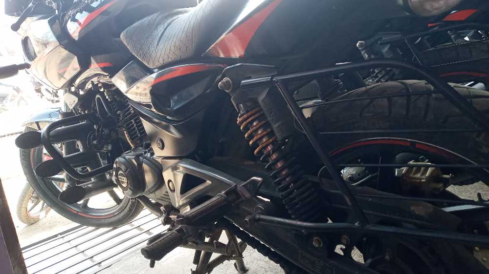 2018 Bajaj Plusar 220