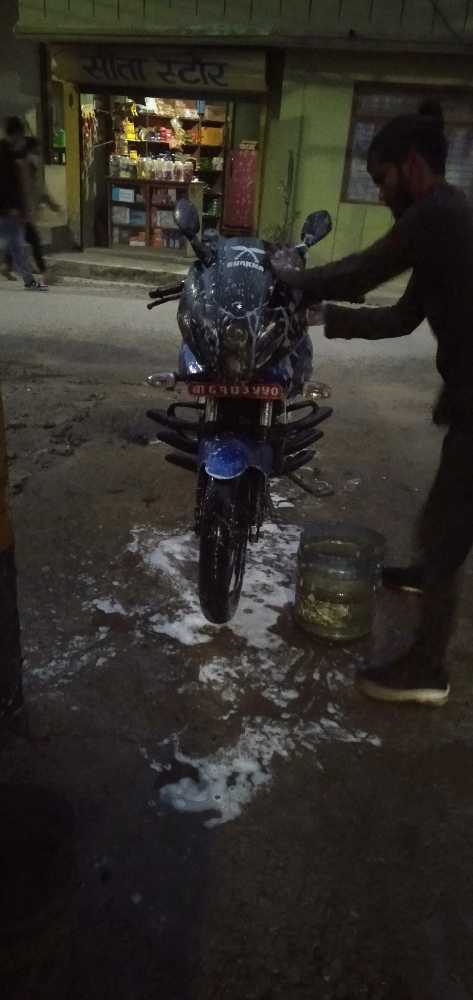 2014 Bajaj Plusar 220