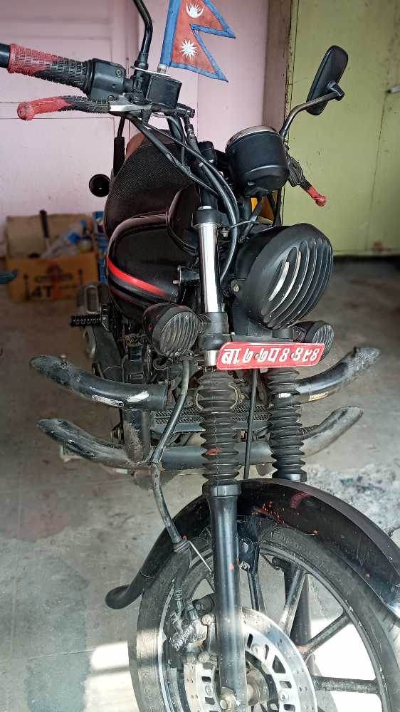2016 Bajaj Avenger 220
