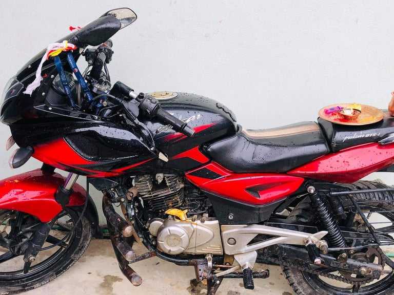 2014 Bajaj Plusar 220 in Kathmandu for sale