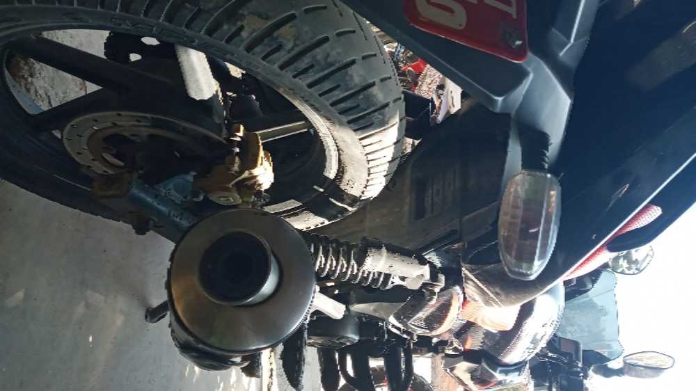 2016 Bajaj Plusar 220