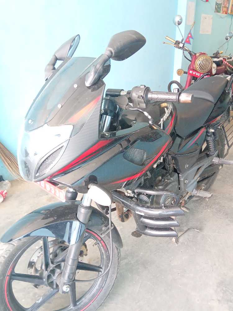 2016 Bajaj Plusar 220 in Kathmandu for sale