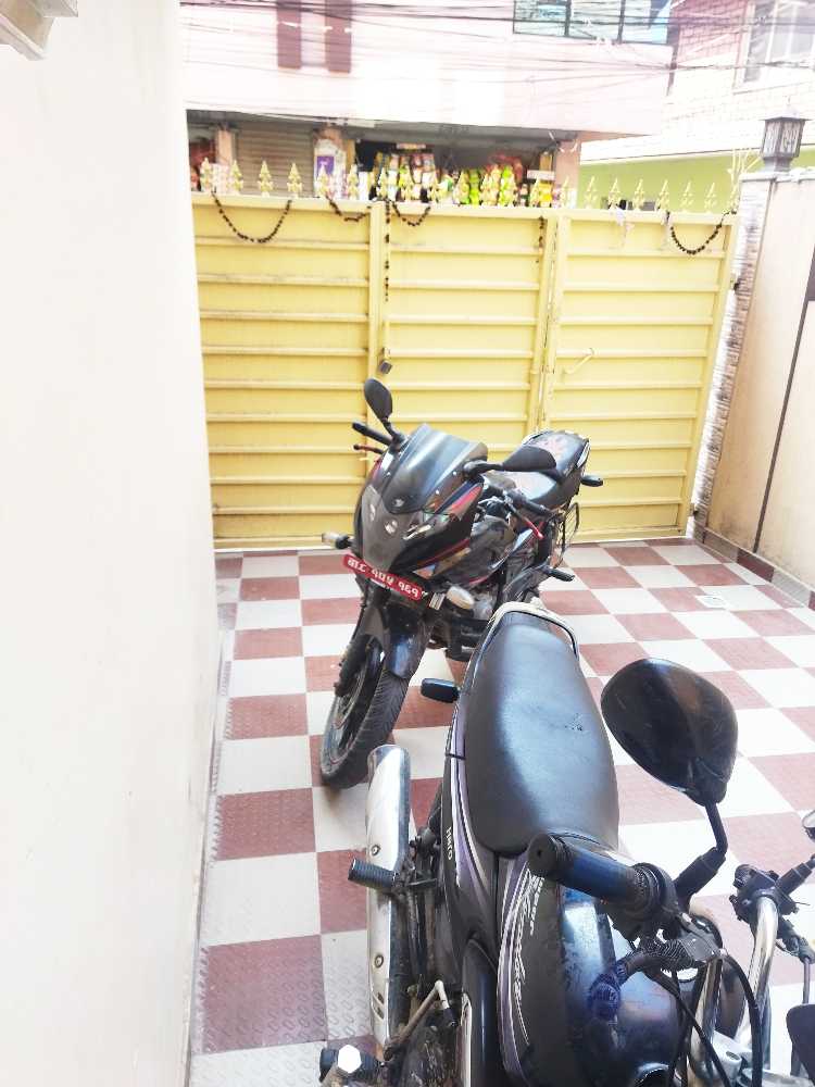 2016 Bajaj Plusar 220
