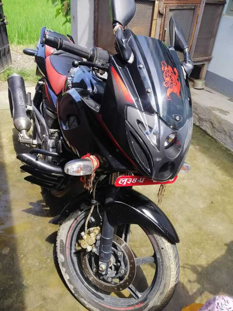 2017 Bajaj Plusar 220