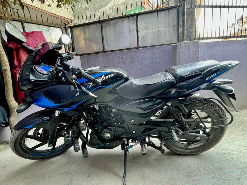 2020 Bajaj Plusar 220 in Kathmandu for sale